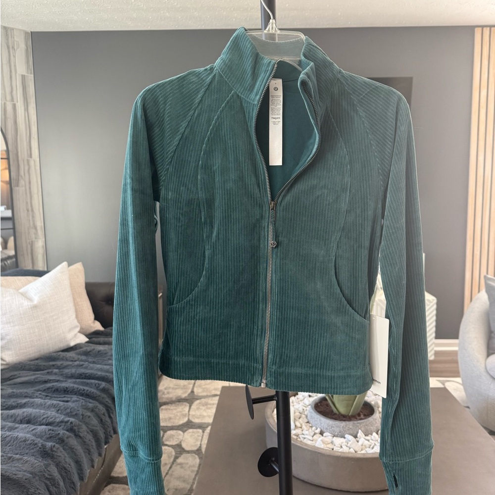 Lululemon Scuba Track Jacket size 4